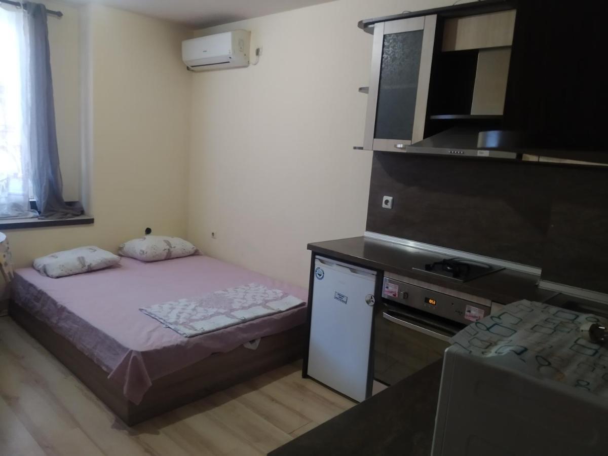 Apartmen Xan Malamir Varna Extérieur photo
