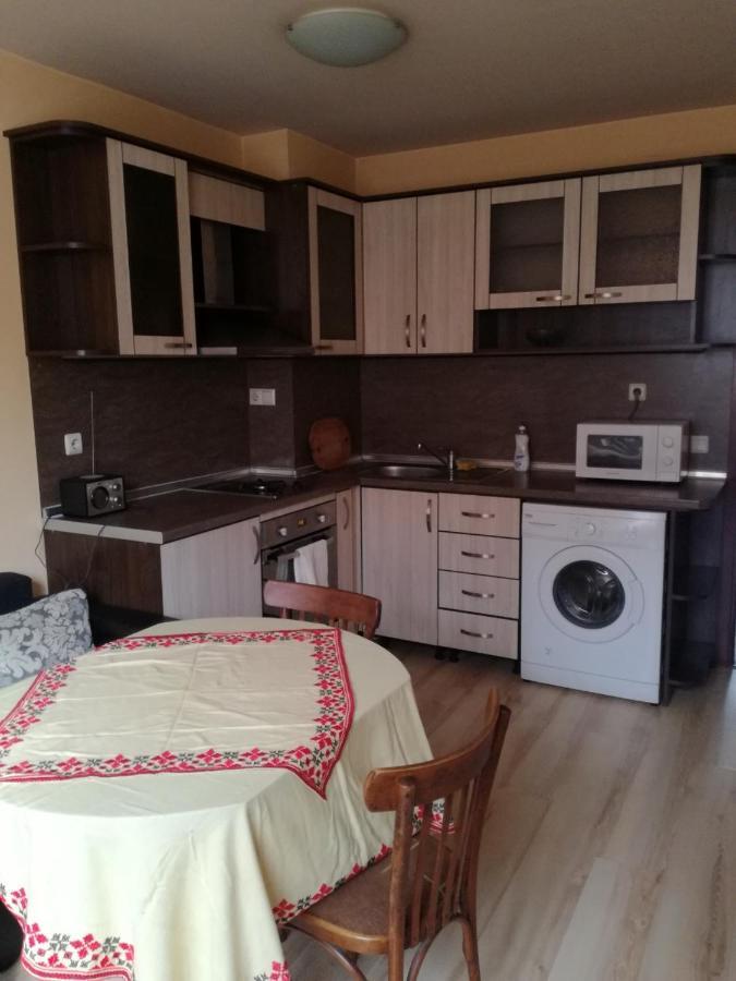 Apartmen Xan Malamir Varna Extérieur photo